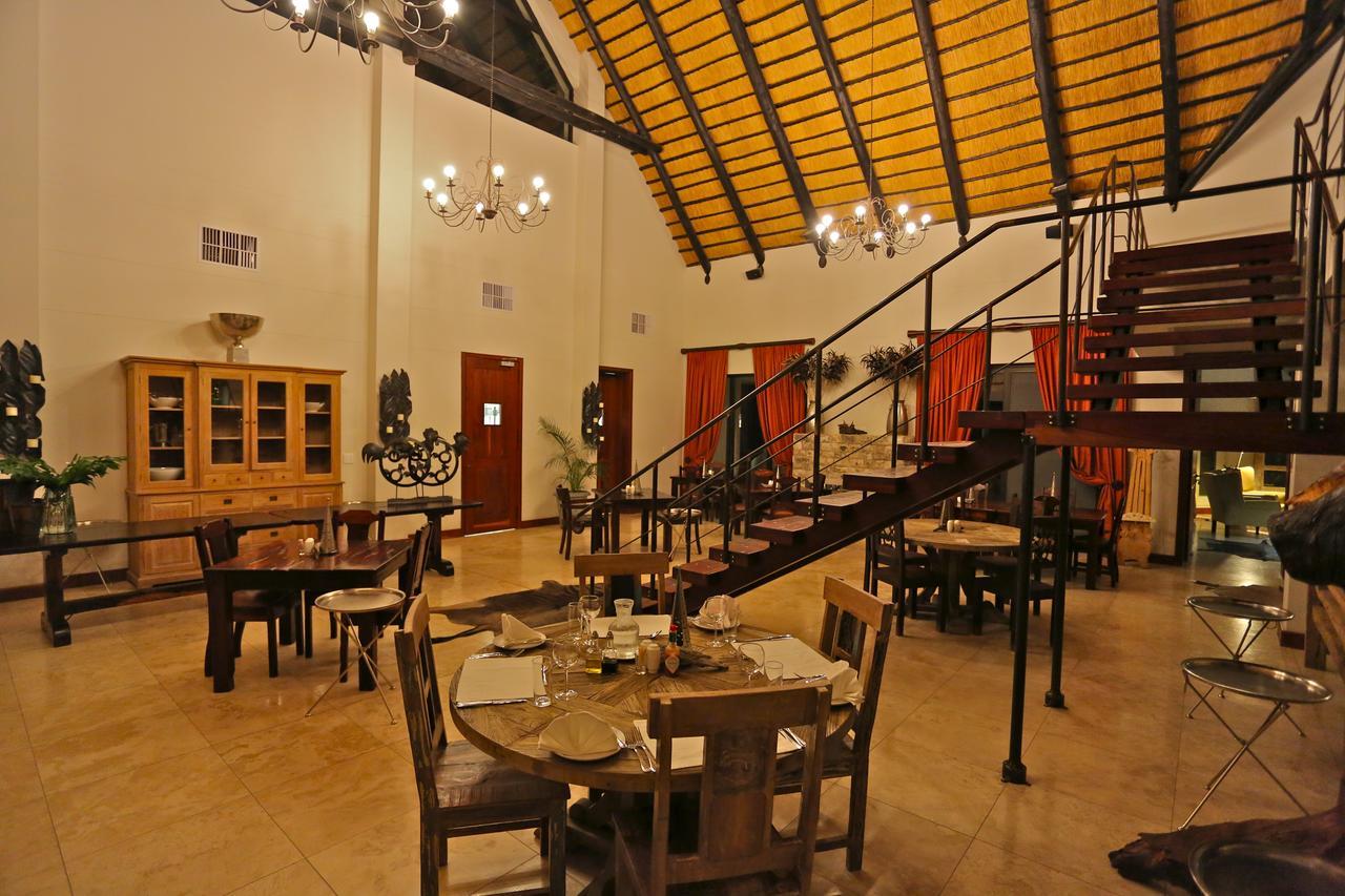 La Rochelle Lodge Okaukuejo Εξωτερικό φωτογραφία