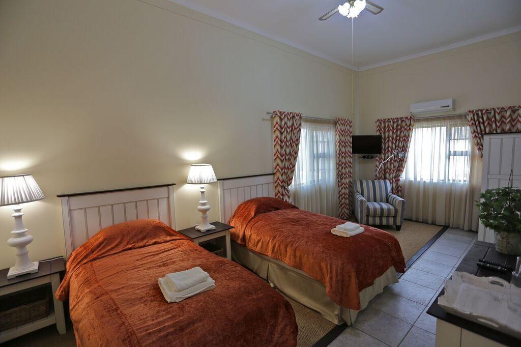 La Rochelle Lodge Okaukuejo Εξωτερικό φωτογραφία