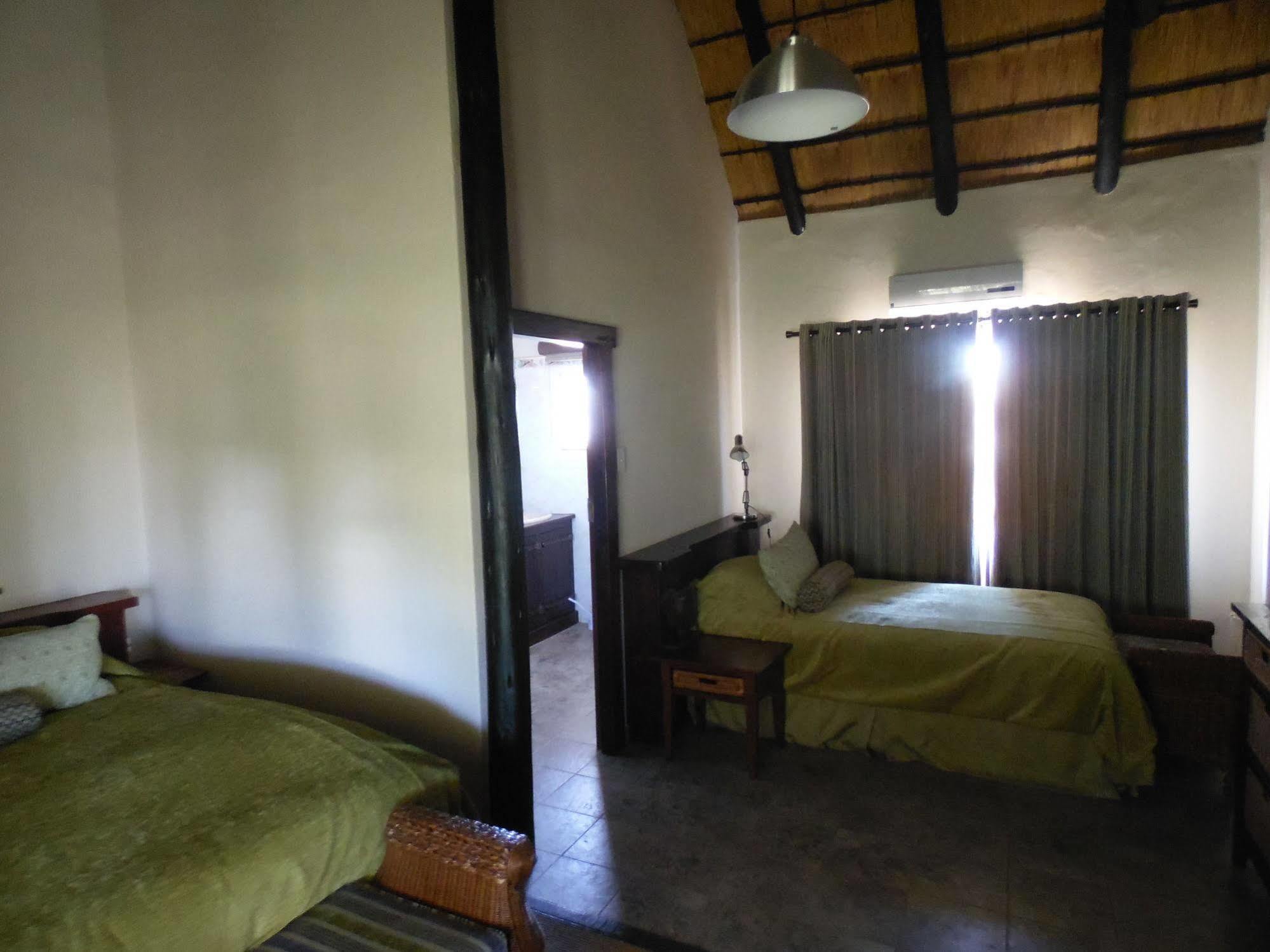 La Rochelle Lodge Okaukuejo Εξωτερικό φωτογραφία