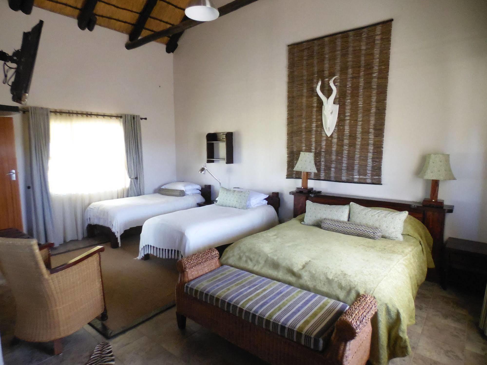 La Rochelle Lodge Okaukuejo Εξωτερικό φωτογραφία