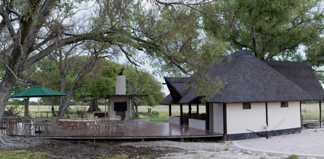 La Rochelle Lodge Okaukuejo Εξωτερικό φωτογραφία